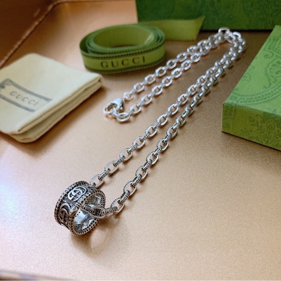 Gucci Silver Pendant Chain Necklace - Picture 6 of 9